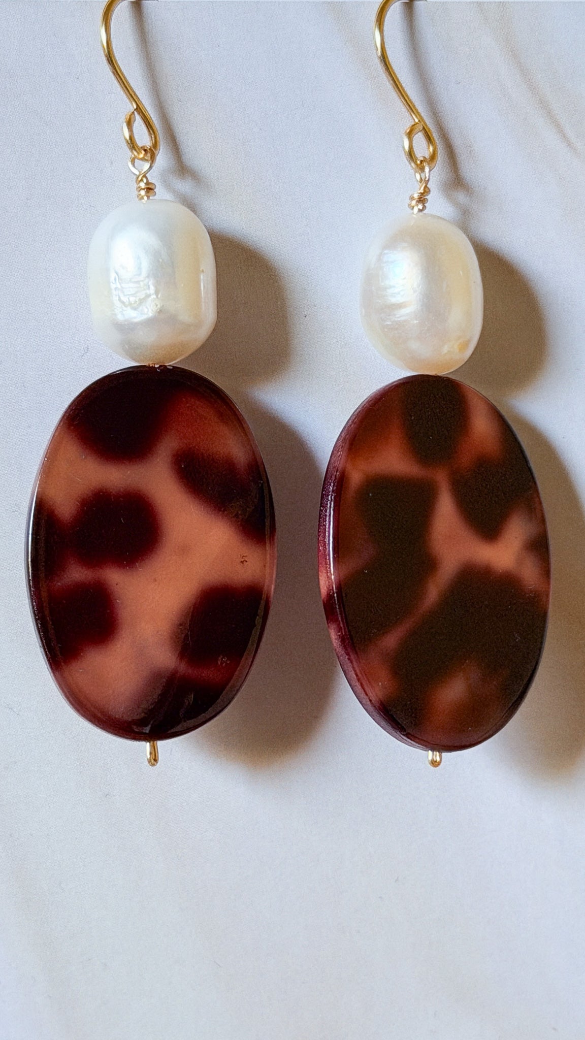 Viv Tortoiseshell Pearl Earrings